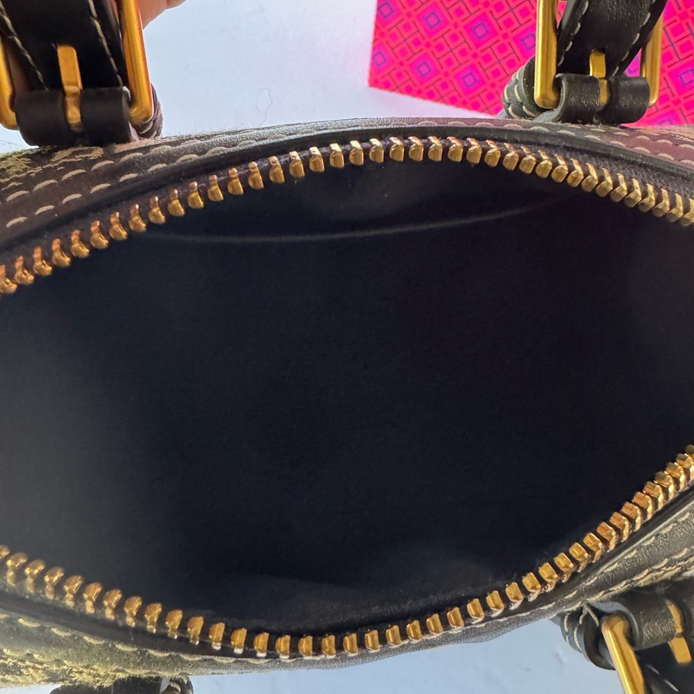 Tory Burch Petite T Monogram Barrel Bag. - Picture 8 of 11